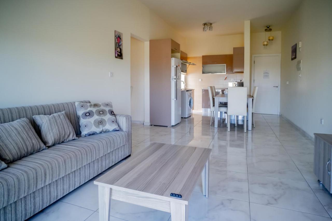 Spacious Two-Bedroom Apartment In Amazing Residence Escape Homes Kyrenia  Ngoại thất bức ảnh